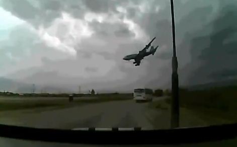 عطب فني وهبوط عمودي لطائرة الخطوط التونسية كادا يتسببان في كارثة 